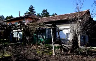 Къща във Велико Търново, с. Обединение