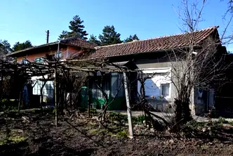 Къща във Велико Търново, с. Обединение
