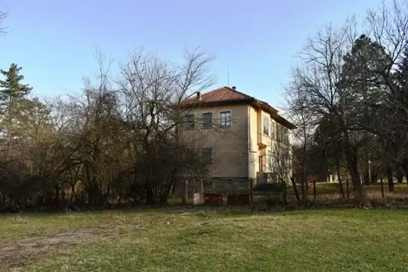 Къща във Велико Търново, с. Разсоха