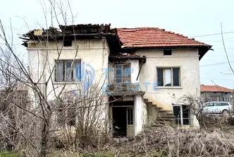Къща във Велико Търново, с. Страхилово