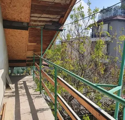 Снимка 4 — Къща в София, Редута