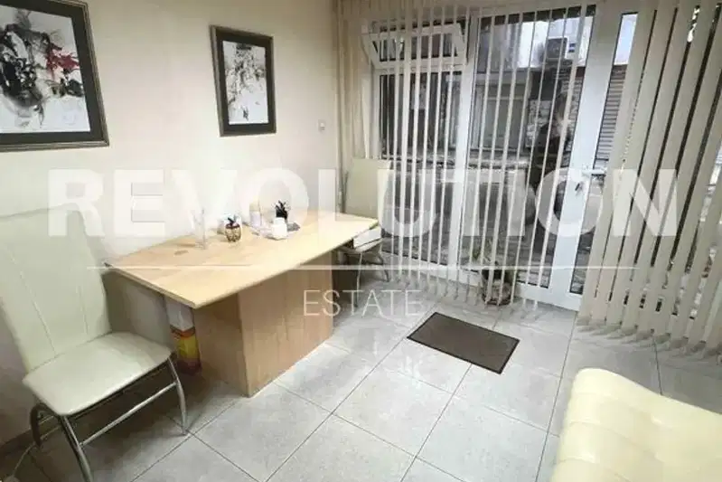 Office in Varna, Centyr