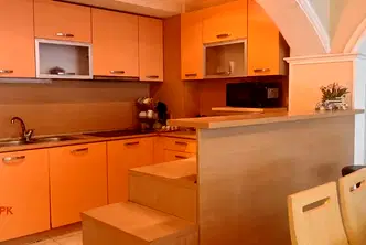 Многостаен апартамент в София, Медицинска академия