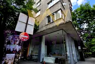 4-стаен апартамент с тераса в Оборище, София