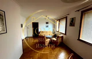 Двустаен апартамент с тераса в центъра на София, бул. Евл. и Хр. Георгиеви