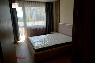 Двустаен апартамент във Велико Търново, Център