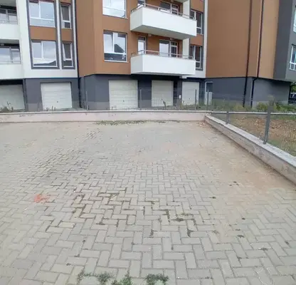 Снимка 2 — Гараж/Паркомясто в Кърджали, Възрожденци
