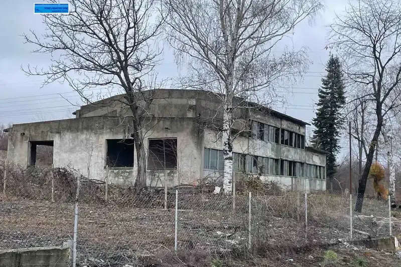 Бизнес имот в Ловеч, Промишлена зона - Север