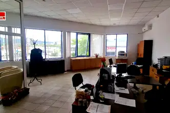 Магазин в София, Дружба 1