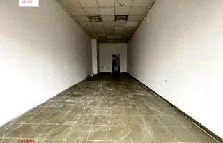 Магазин в Габрово, Младост
