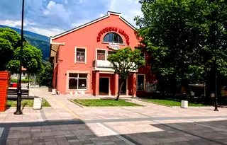Магазин в Пловдив, Карлово