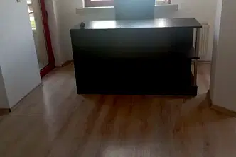 Офис в София, Белите брези