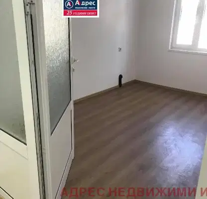 Снимка 3 — Офис във Велико Търново, Център