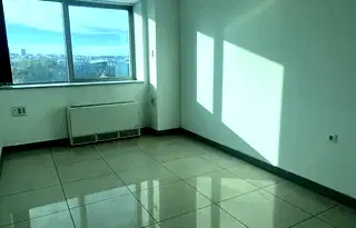 Офис в Плевен, Широк център