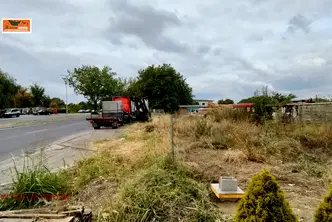 Парцел в Пазарджик, Младост