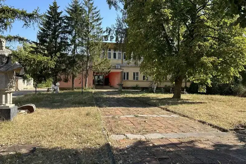 Industrial Building in Sofiya, Borovo
