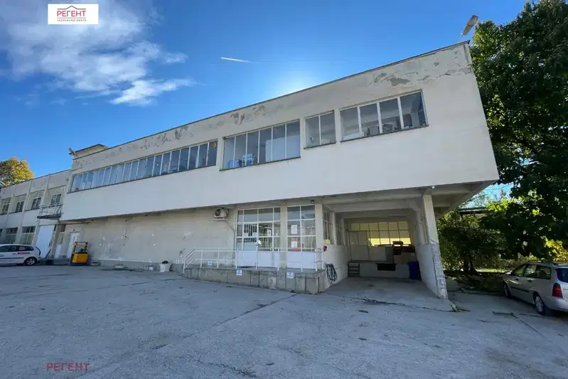 Industrial Building in Gabrovo, Promishlena Zona