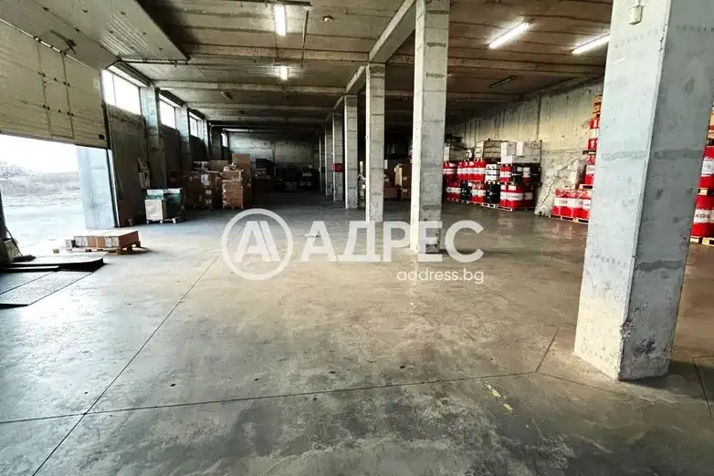 Warehouse in Oblast Veliko Tyrnovo, Ledenik