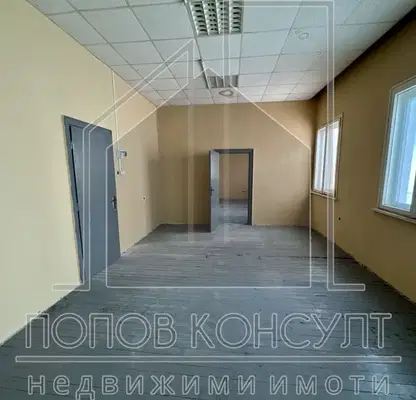 Снимка 5 — Едностаен офис в Кючук Париж, Пловдив, на партерен етаж