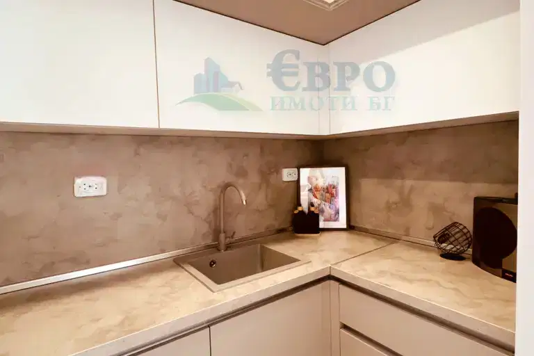 3-bedroom apartment in Stara Zagora, Centyr