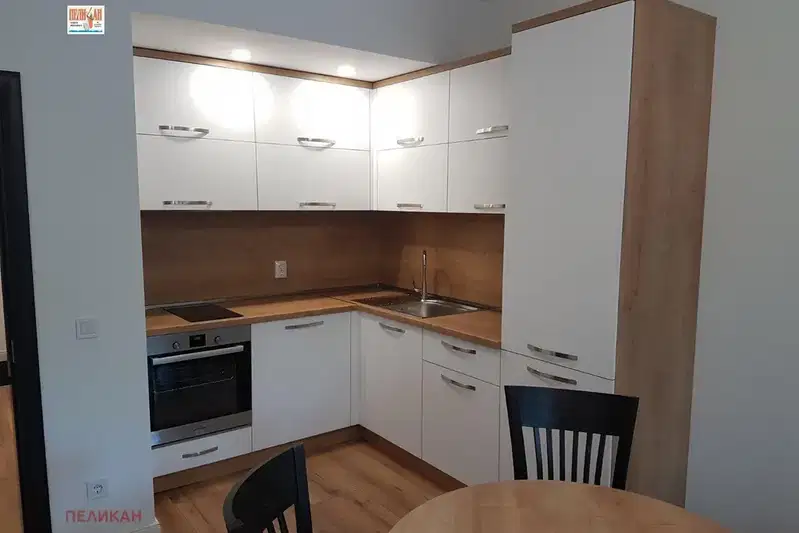 3-bedroom apartment in Veliko Tyrnovo, Centyr