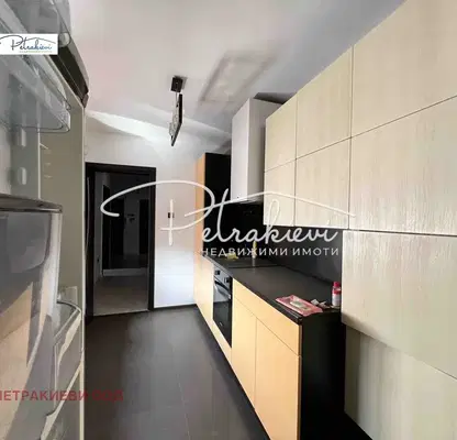 Photo 5 — 3-bedroom apartment in Burgas, Centyr