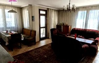 Тристаен апартамент в София, Дървеница