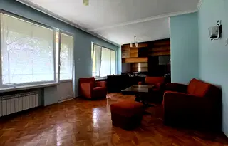 Тристаен апартамент в София, Изток