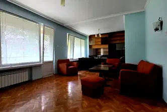 Тристаен апартамент в София, Изток