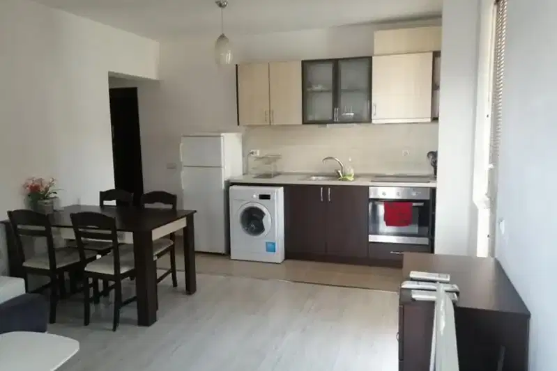 3-bedroom apartment in Burgas, Lazur