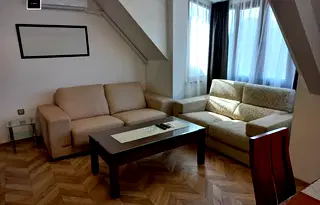 Тристаен апартамент във Варна, Лятно кино Тракия