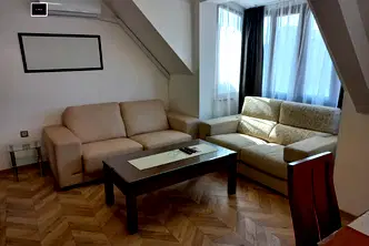 Тристаен апартамент във Варна, Лятно кино Тракия
