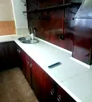 Заведение в Раз, Център