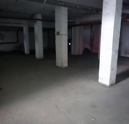 Photo 3 — Garage/Parking in Ruse, Centyr