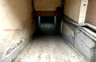 Гараж/Паркомясто в София, Белите брези