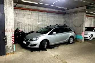 Гараж/Паркомясто в София, Дружба 2