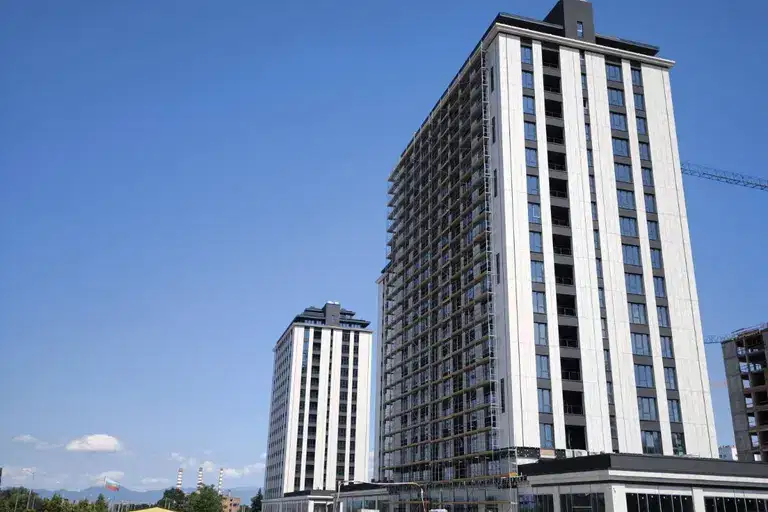 Многостаен апартамент в София, Банишора