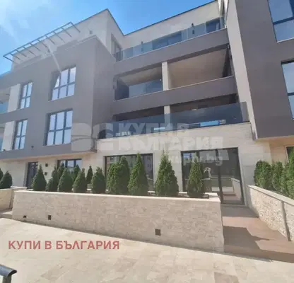 Снимка 5 — Многостаен апартамент във Варна, Бриз