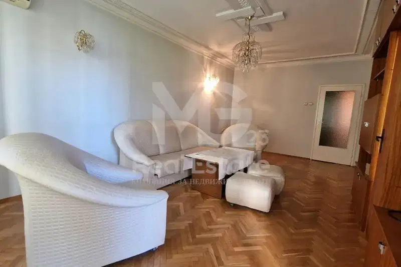 4-bedroom apartment in Plovdiv, Centyr