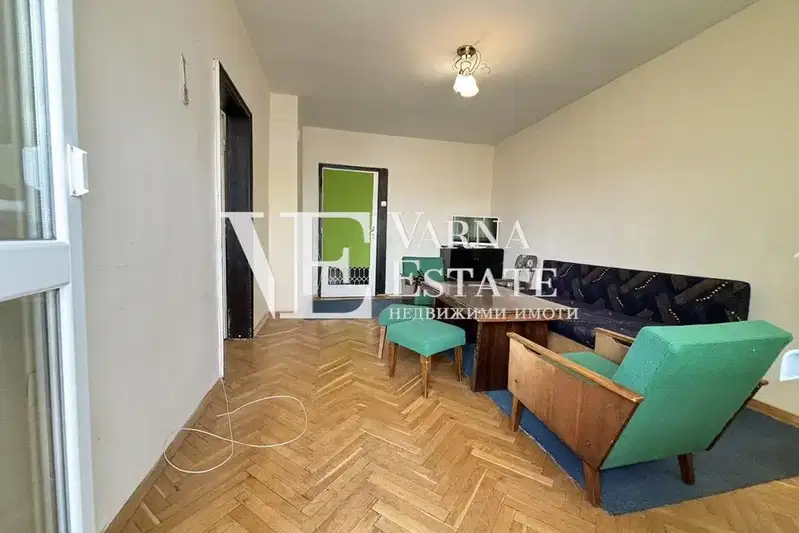 4-bedroom apartment in Varna, Centyr