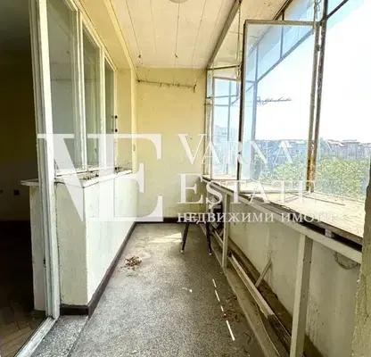 Photo 3 — 4-bedroom apartment in Varna, Centyr