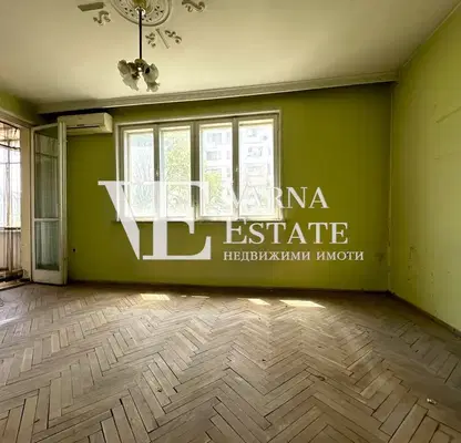 Photo 4 — 4-bedroom apartment in Varna, Centyr