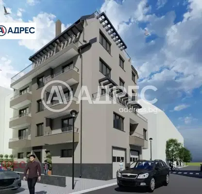 Снимка 2 — Многостаен апартамент във Варна, Център