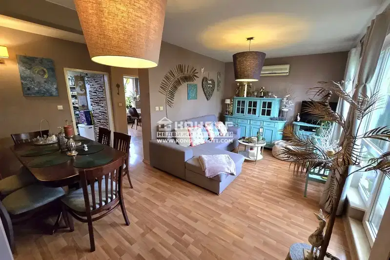 4-bedroom apartment in Plovdiv, Centyr