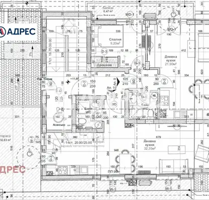 Снимка 3 — Многостаен апартамент във Варна, Център