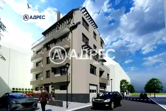 Многостаен апартамент във Варна, Център