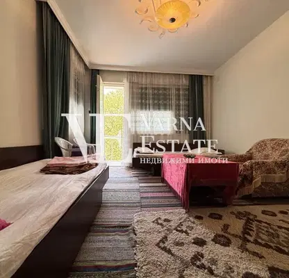 Photo 4 — 4-bedroom apartment in Varna, Chaika