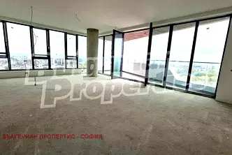 Многостаен апартамент в София, Кръстова вада