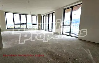 Многостаен апартамент в София, Кръстова вада