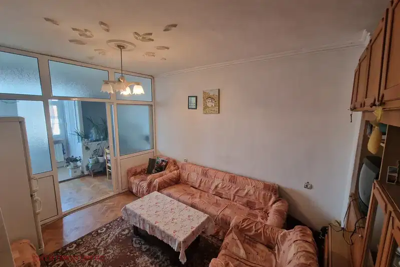 4-bedroom apartment in Благоев, Орлова чука